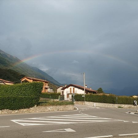 Lake And Mountains Valtellina Dubino Екстериор снимка